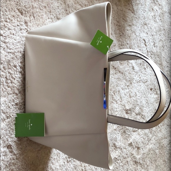 kate spade Handbags - Kate Spade Lenora Camden Way Tote